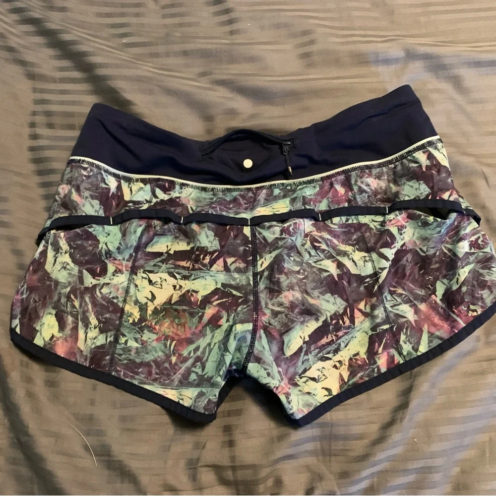 Lululemon Speed Up Shorts - Picture 1 of 6